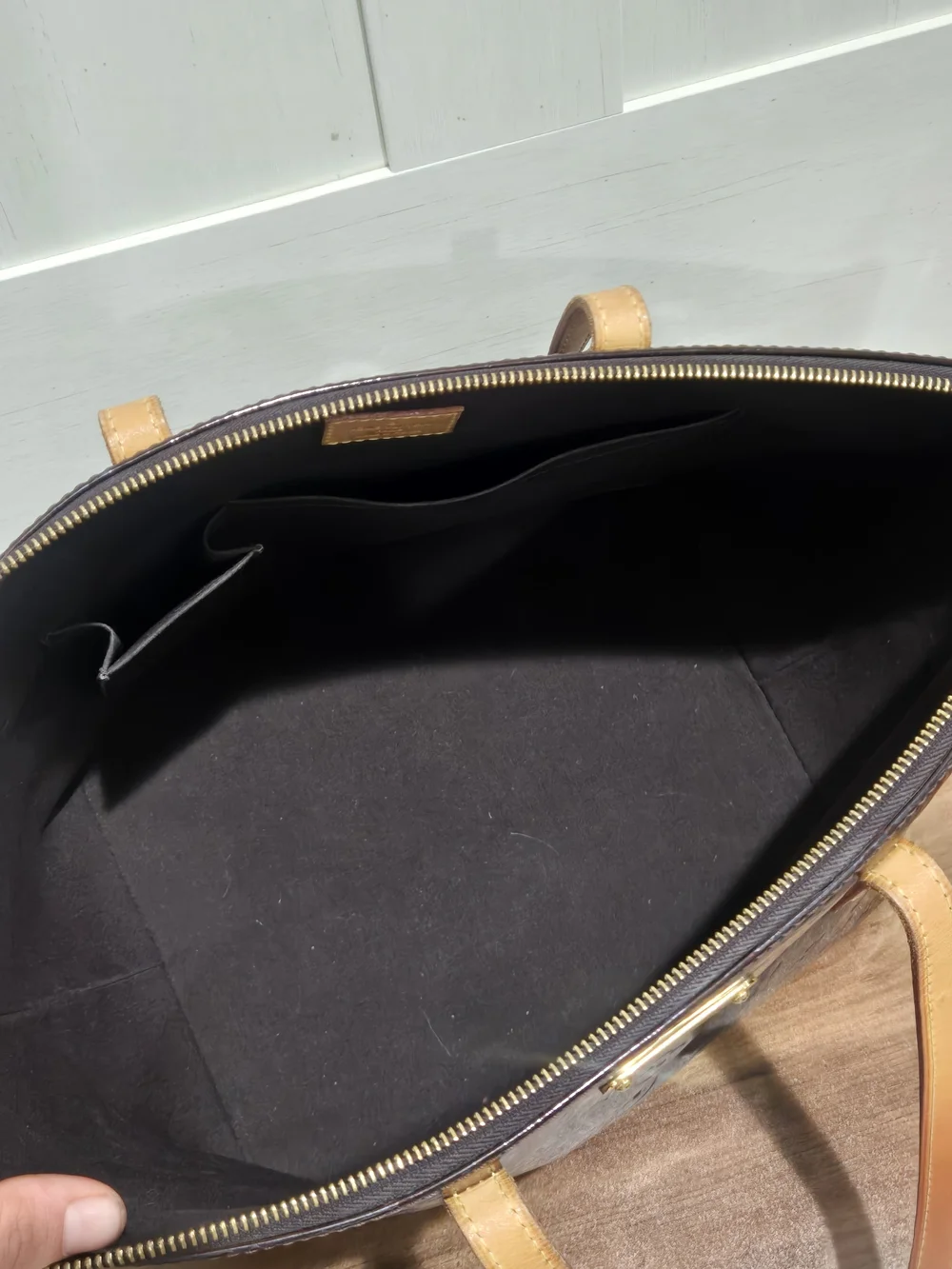 Louis Vuitton Bellevue Vernis Amarante Monogram Patent Top-Handle Tote Bag